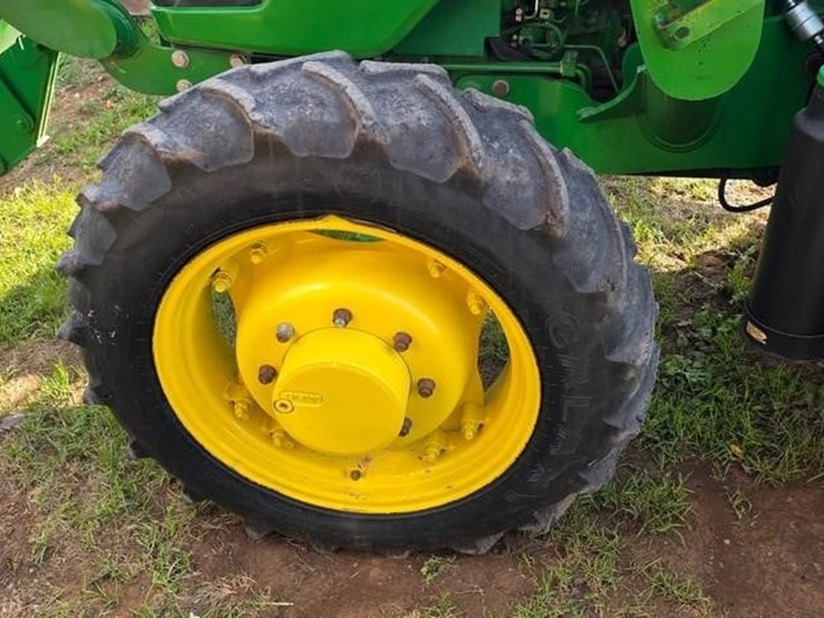 john-deere-5055e-image-10