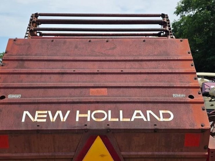 new-holland-846-image-12