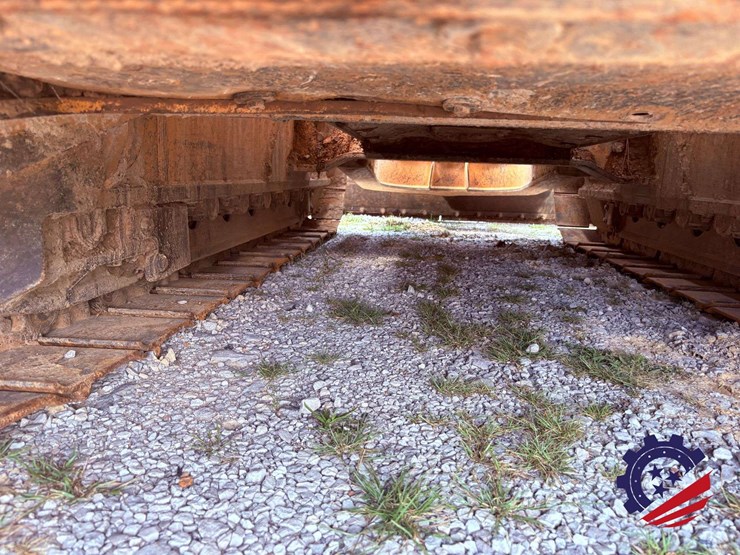 2009-caterpillar-d5k-xl-image-29