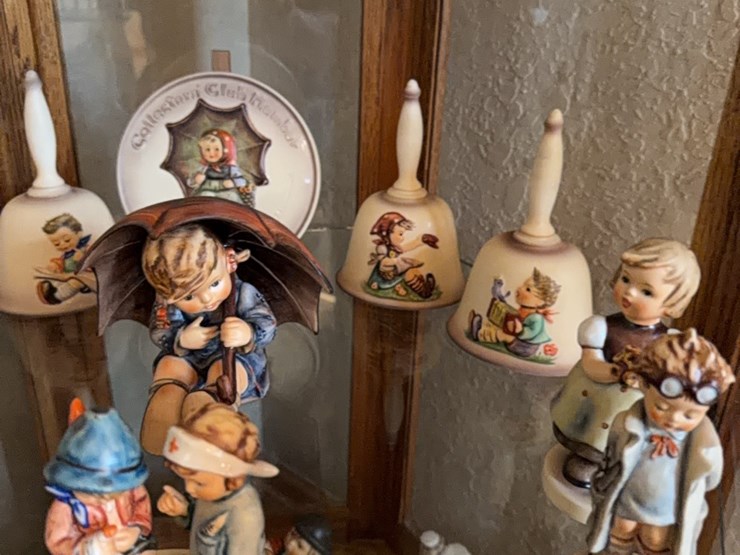 goebel,-west-germany-pieces.--winning-bidder-takes-everything-(-10-pieces)-image-12