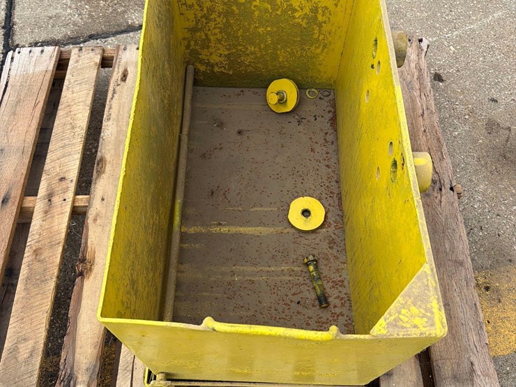 john-deere-16-image-6