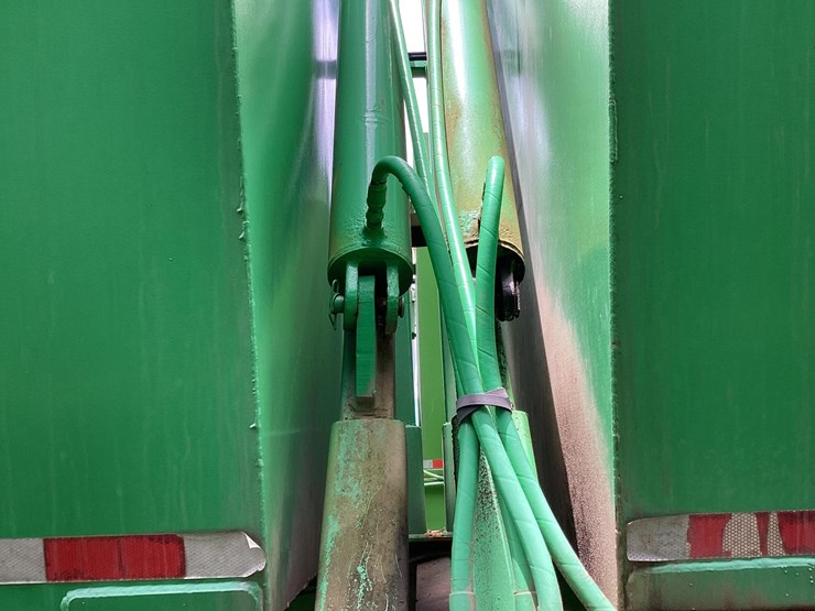 hays-lti-side-dump-bulk-hauler-image-10