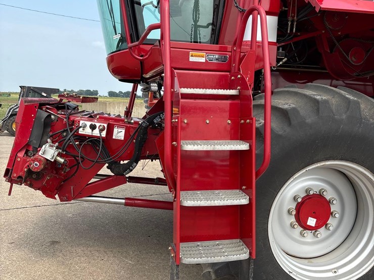 2005-case-ih-2377-image-26