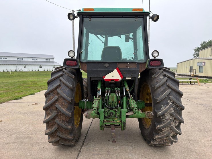john-deere-3155-image-3