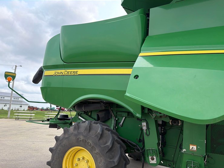 2012-john-deere-s680-image-51