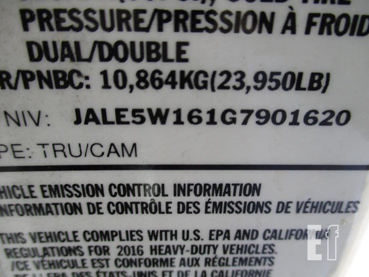 2016-isuzu-nqr-image-21