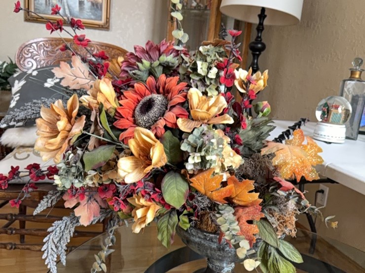 large,-artificial-flower-display-image-1
