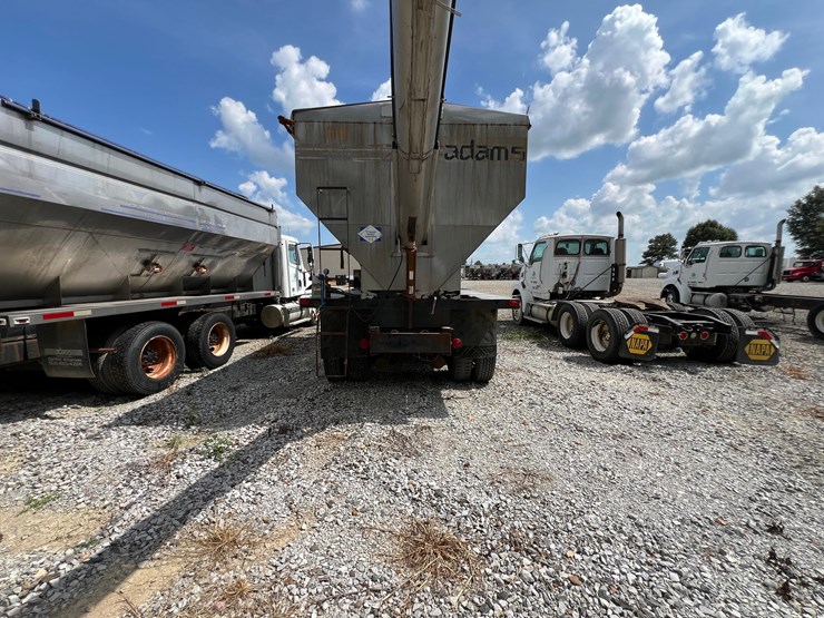 mdhd-freightliner-for-project-or-parts-equipped-with-an-m11-and-an-adams-tender-image-8
