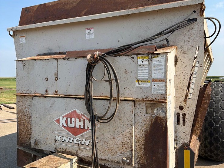 kuhn-knight-8140-image-20