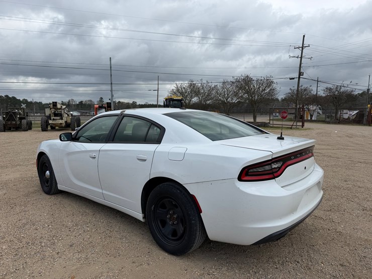 #33586-•-2015-dodge-charger-image-4