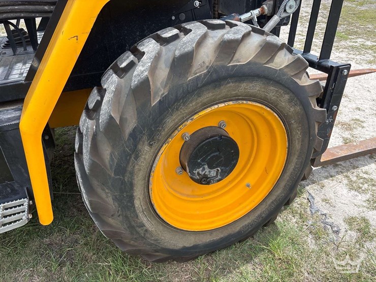 2020-jcb-930-image-39