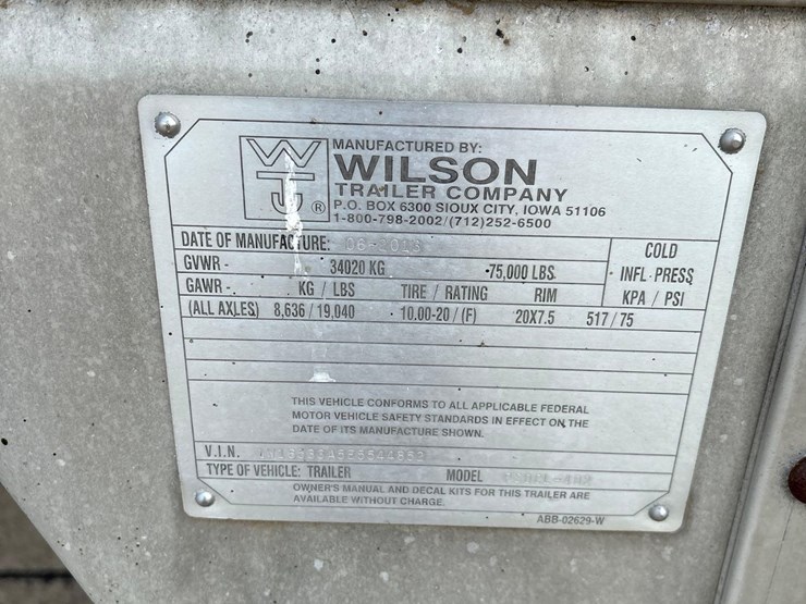2014-wilson-livestock-trailer-image-45