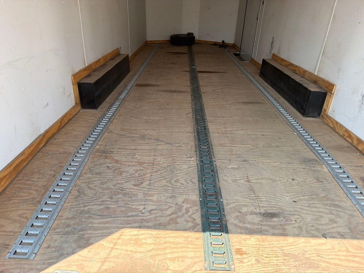 2012-forest-river-7ft-x-24ft-bumper-hitch-enclosed-trailer-image-39