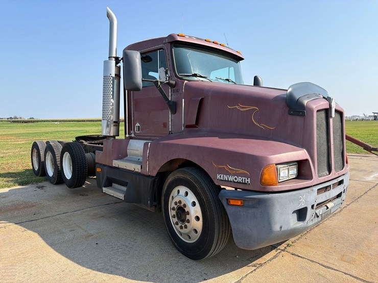 1993-kenworth-t600-image-3