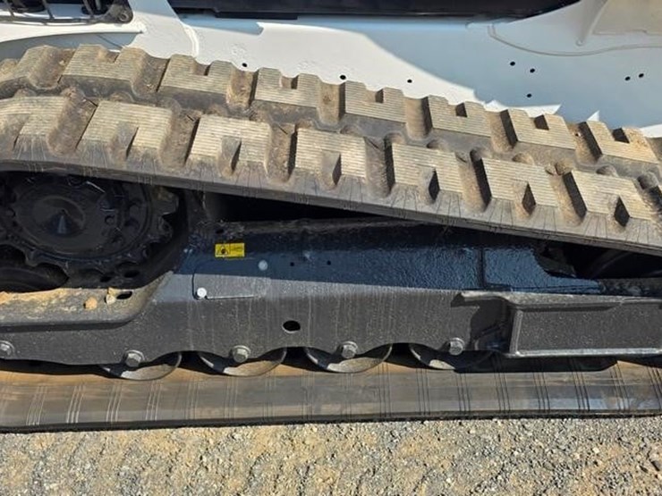2019-bobcat-t595-image-11