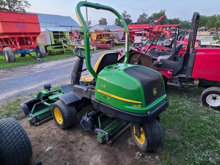 2009-john-deere-2500b-image-3