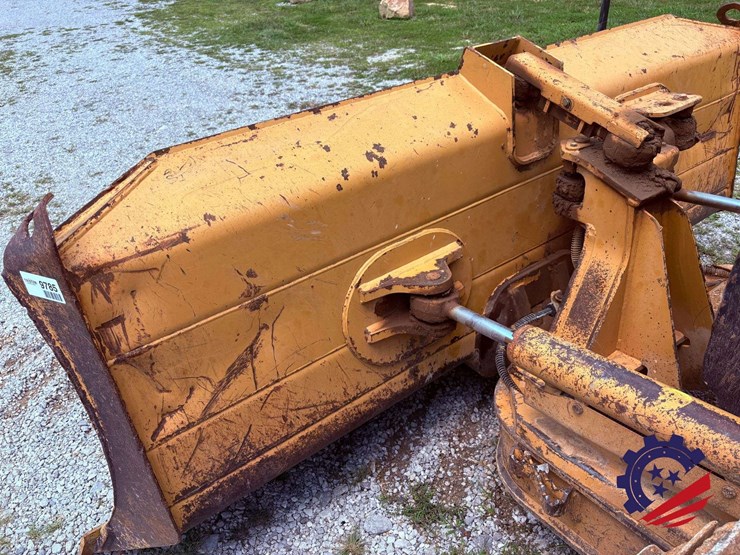 2009-caterpillar-d5k-xl-image-11