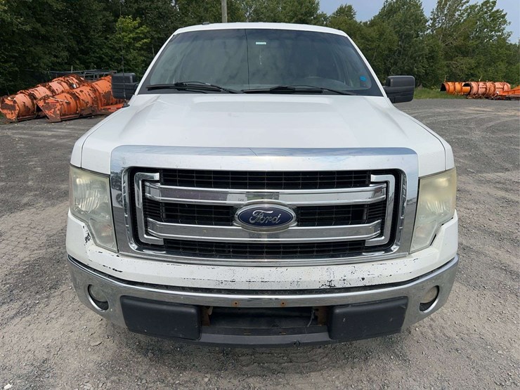 2014-ford-f150-xlt-image-2