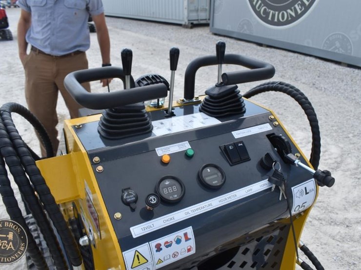 sdlanch-mini-skid-steer-48494-image-12