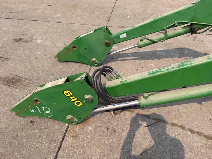 john-deere-640-image-8