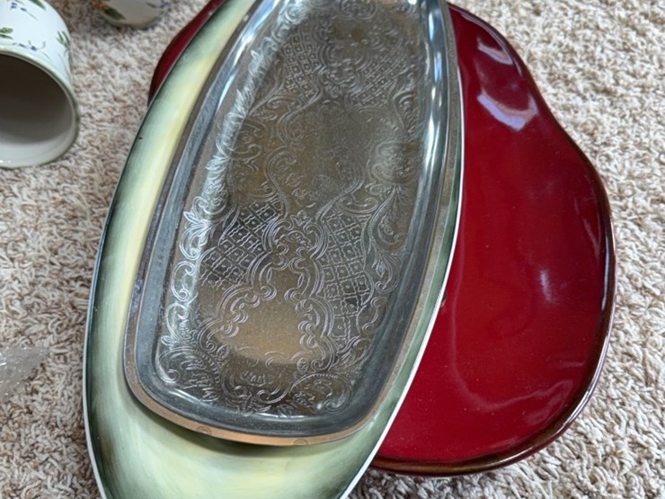 large-lot-of-glassware,-knock-knacks,-mugs,-linens-image-2