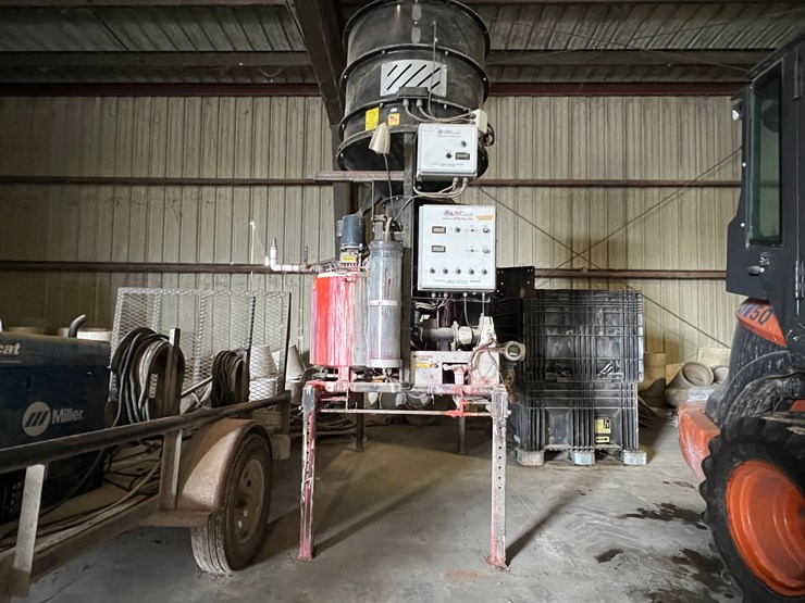 usc-800-seed-treater-with-guardrails-and-screen-image-1