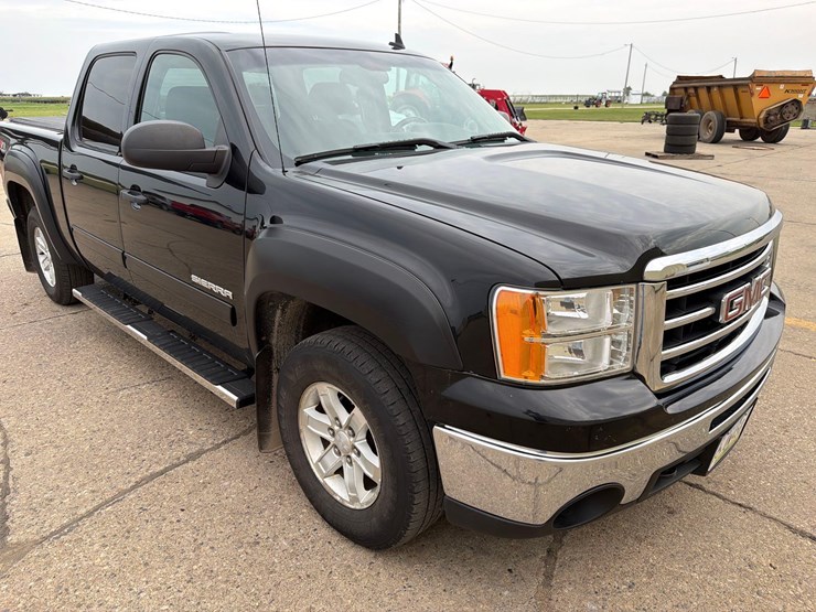 2012-gmc-sierra-1500-image-15
