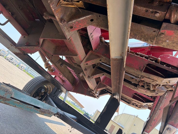case-ih-1063-image-35