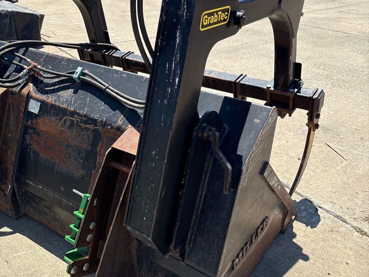 john-deere-640-image-11
