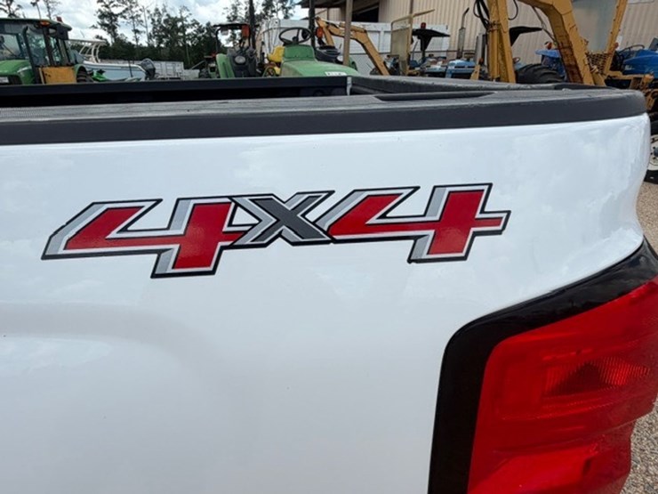 2014-chevrolet-1500-image-12