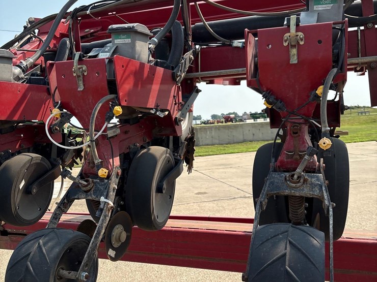 2011-case-ih-1240-image-20