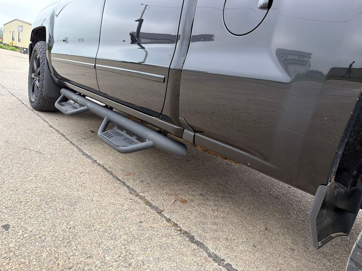 2018-chevrolet-1500-image-9