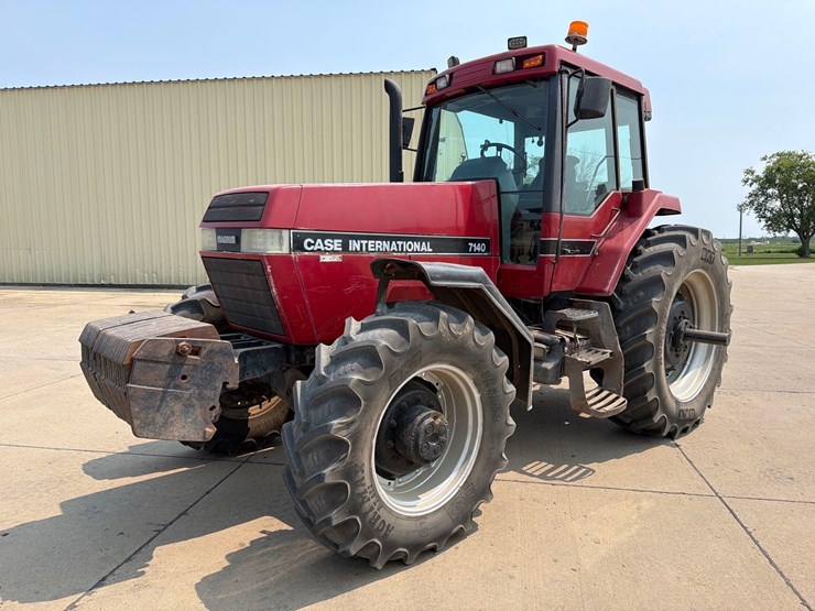 case-ih-7140-image-1
