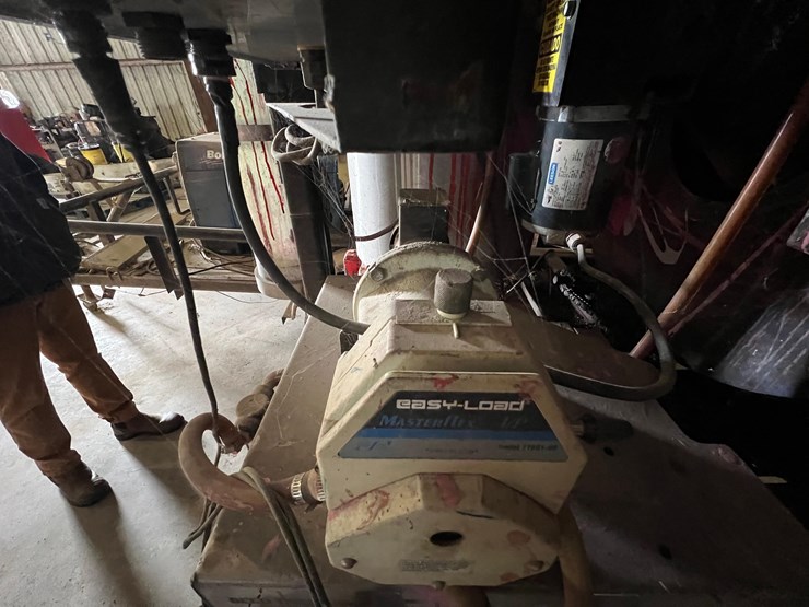 usc-800-seed-treater-with-guardrails-and-screen-image-20