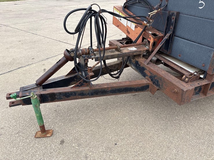 meyer-m425-manure-spreader-image-17