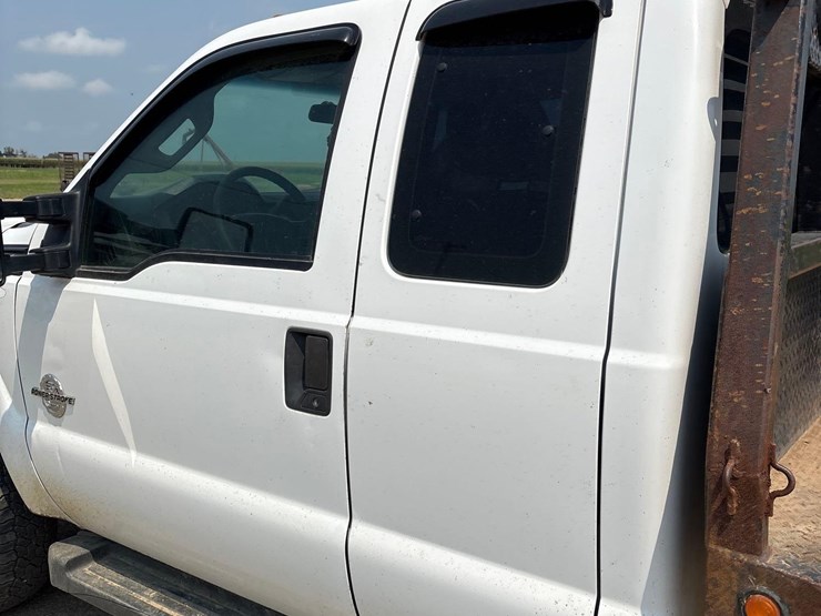 2015-ford-f350-image-11