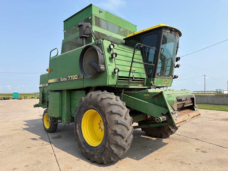 john-deere-7720-image-3