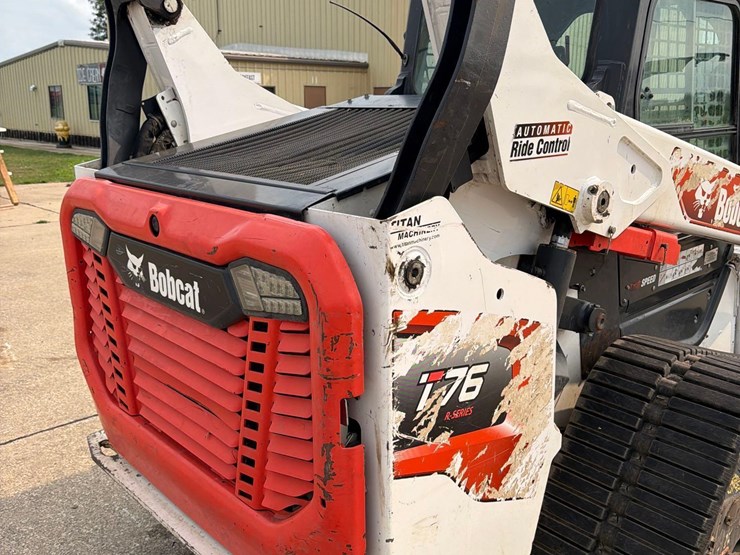 2021-bobcat-t76-image-22