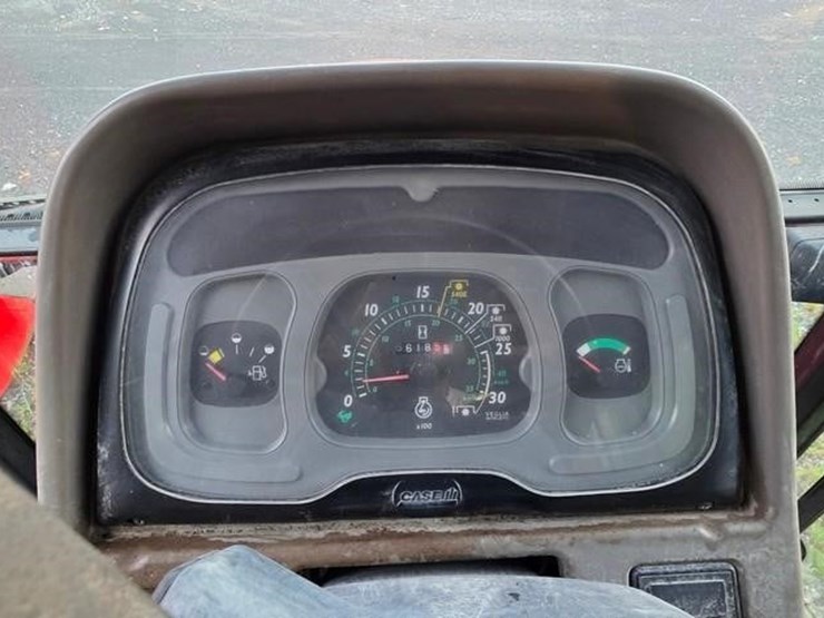 case-ih-jx100u-image-60