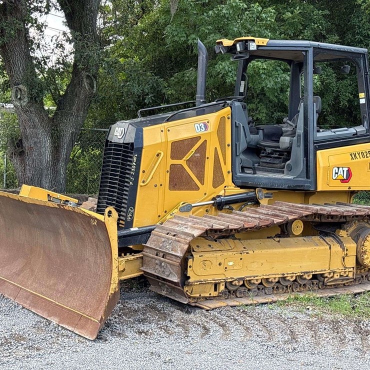 2022 CATERPILLAR D3