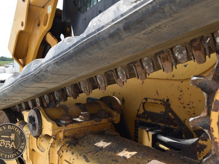 2021-caterpillar-259d3-image-19