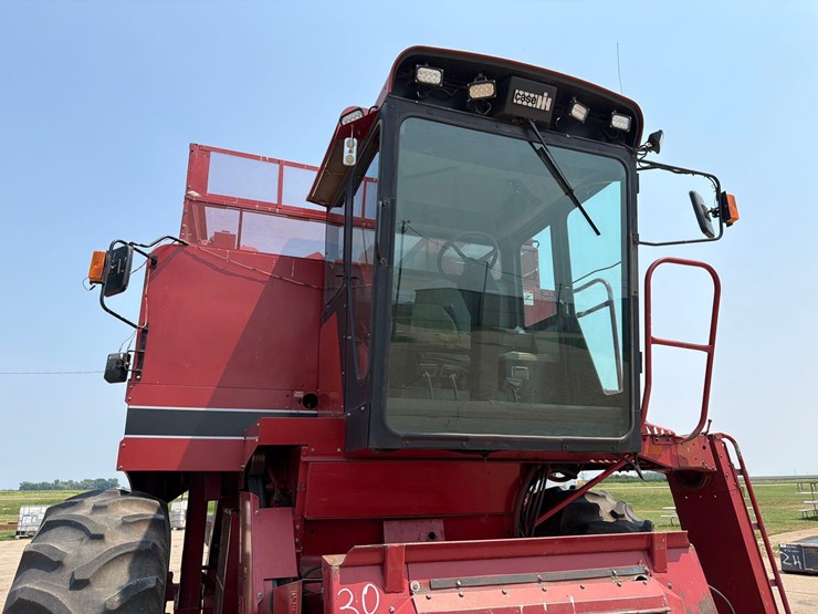 1989-case-ih-1660-image-19