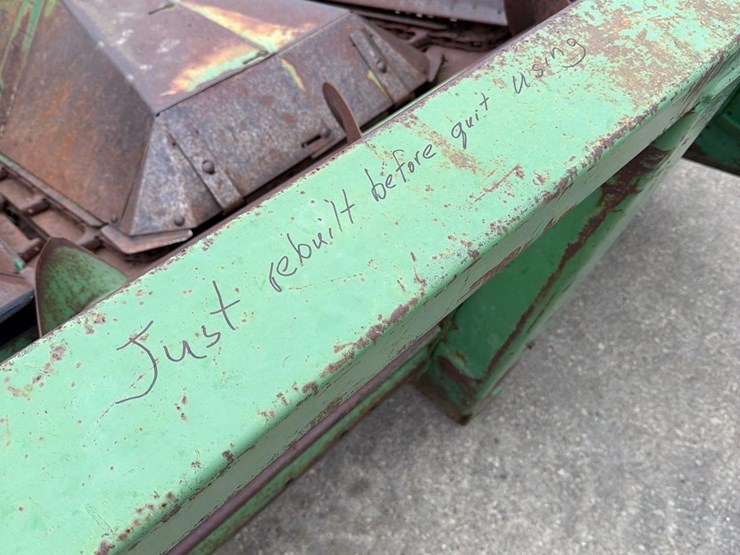 john-deere-444-image-12