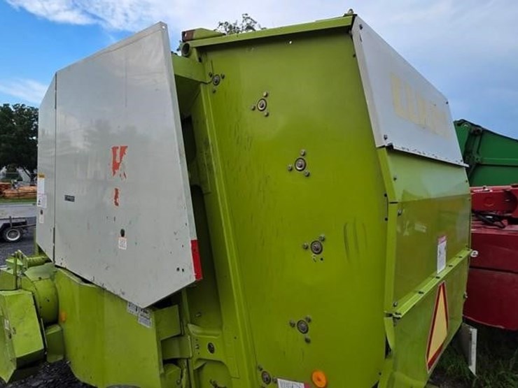 claas-round-baler-image-13