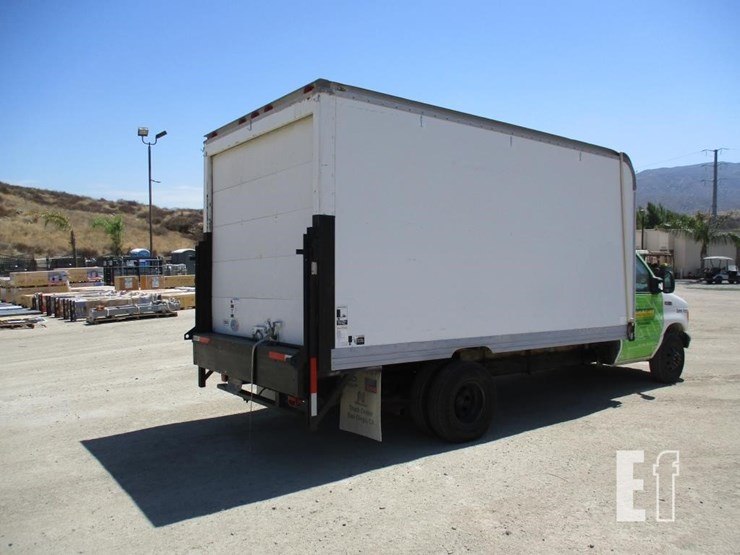 2006-ford-e450-image-4