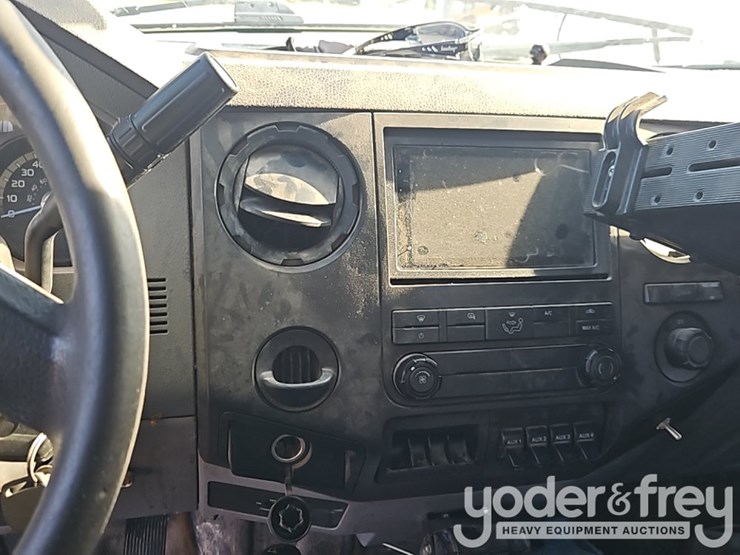 2016-ford-f550-sd-image-25