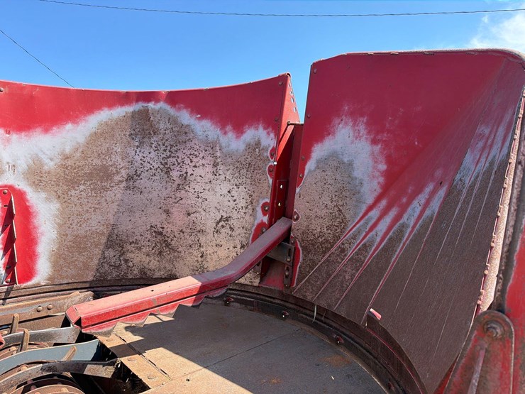 case-ih-8610-image-18