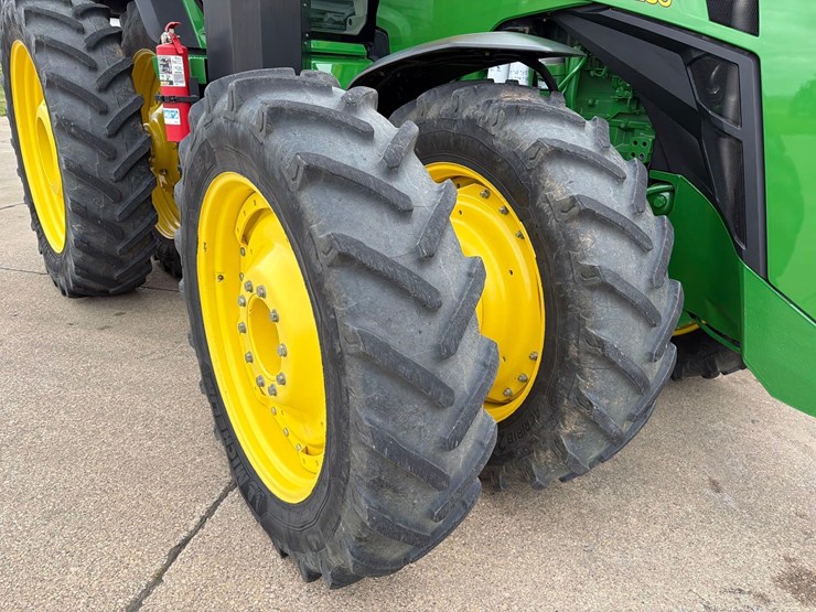 2022-john-deere-8r-280-image-31