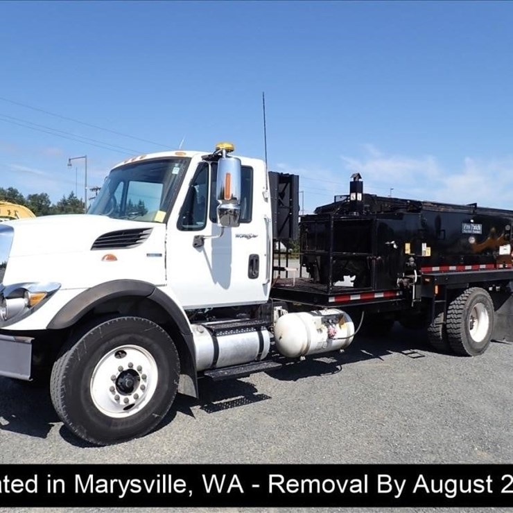 2010 INTERNATIONAL 7400