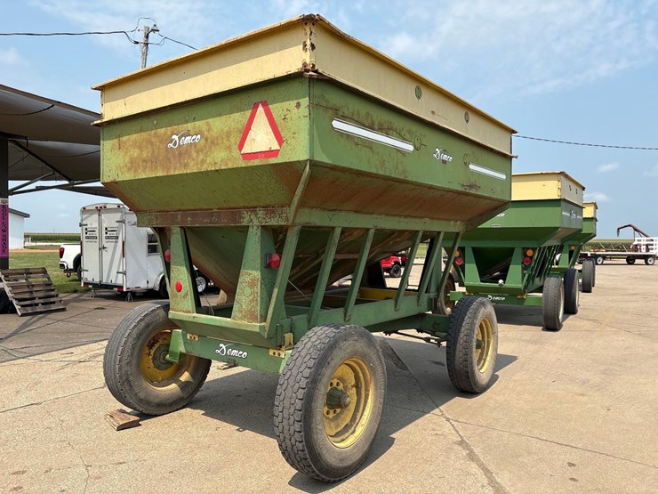 demco-325-image-3